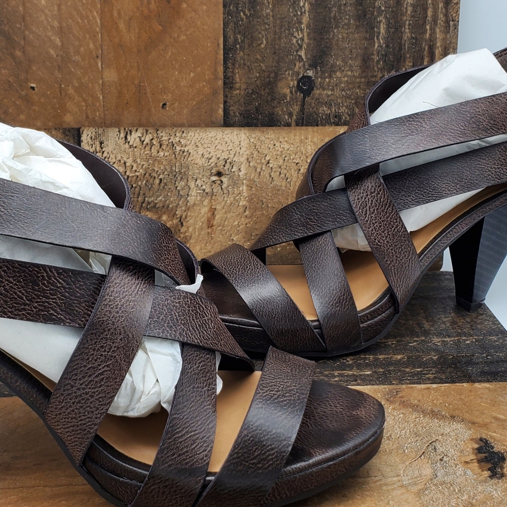 Chinese Laundry wild party nappa sexy strappy heel sandal sz 6.5 EUC